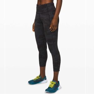 Lululemon Fast and Free HR Crop 23”